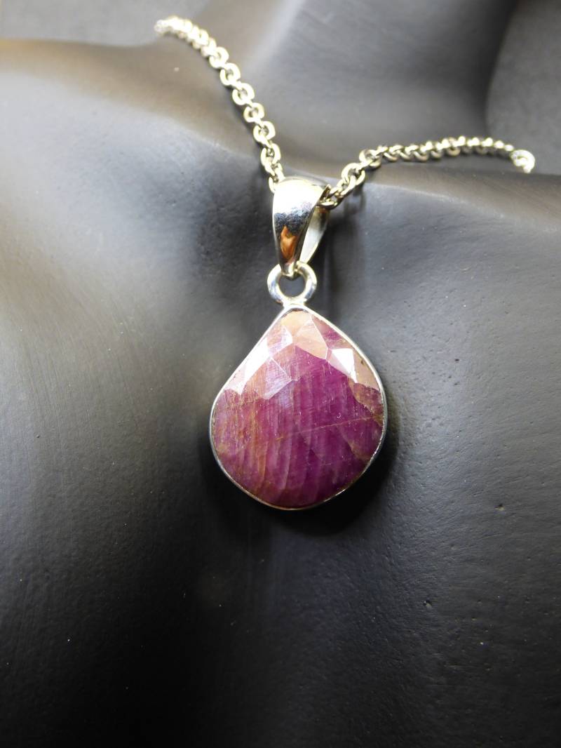 Rubin - Aaa Edelstein Kette 925 Sterling Silber Edler Frau Mann Schmuck Filigran Hochzeitstag Geburtstag Geschenk Heilstein Rarität Rot von ArtOfNatureBerlin