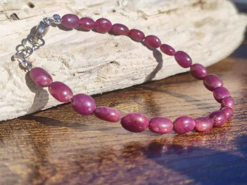 Rubin Rot Aaa Edelstein Perlen Armband Rarität Edel Hochwertig Heilstein Natur Damen Schmuck Qualität Geschenk Frau Mann Unisex Sie Freundin von ArtOfNatureBerlin