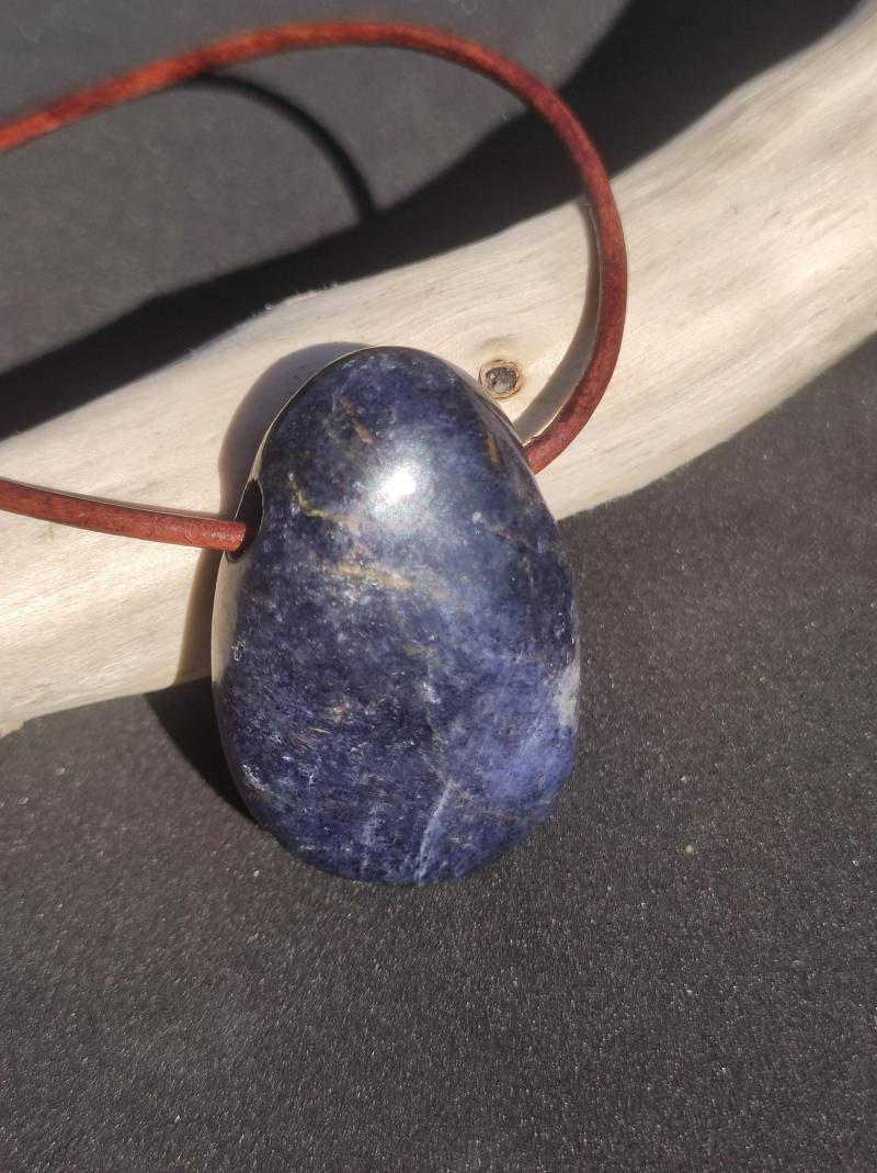 Saphir - Edelstein Kette Heilstein Blau Natur Geschenk Mann Frau Er Sie Vater Sohn Mutter Glück Energie Chakra Schutz Rarität Selten Sammler von ArtOfNatureBerlin