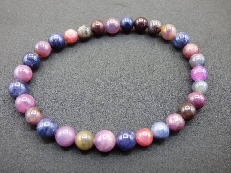 Saphir & Rubin - Edelstein Armband Blau Rot Goa Hippie Boho Natur Heilstein Geschenk Er Sie Mann Frau Freund Rarität Energie Kraft Chakra von ArtOfNatureBerlin
