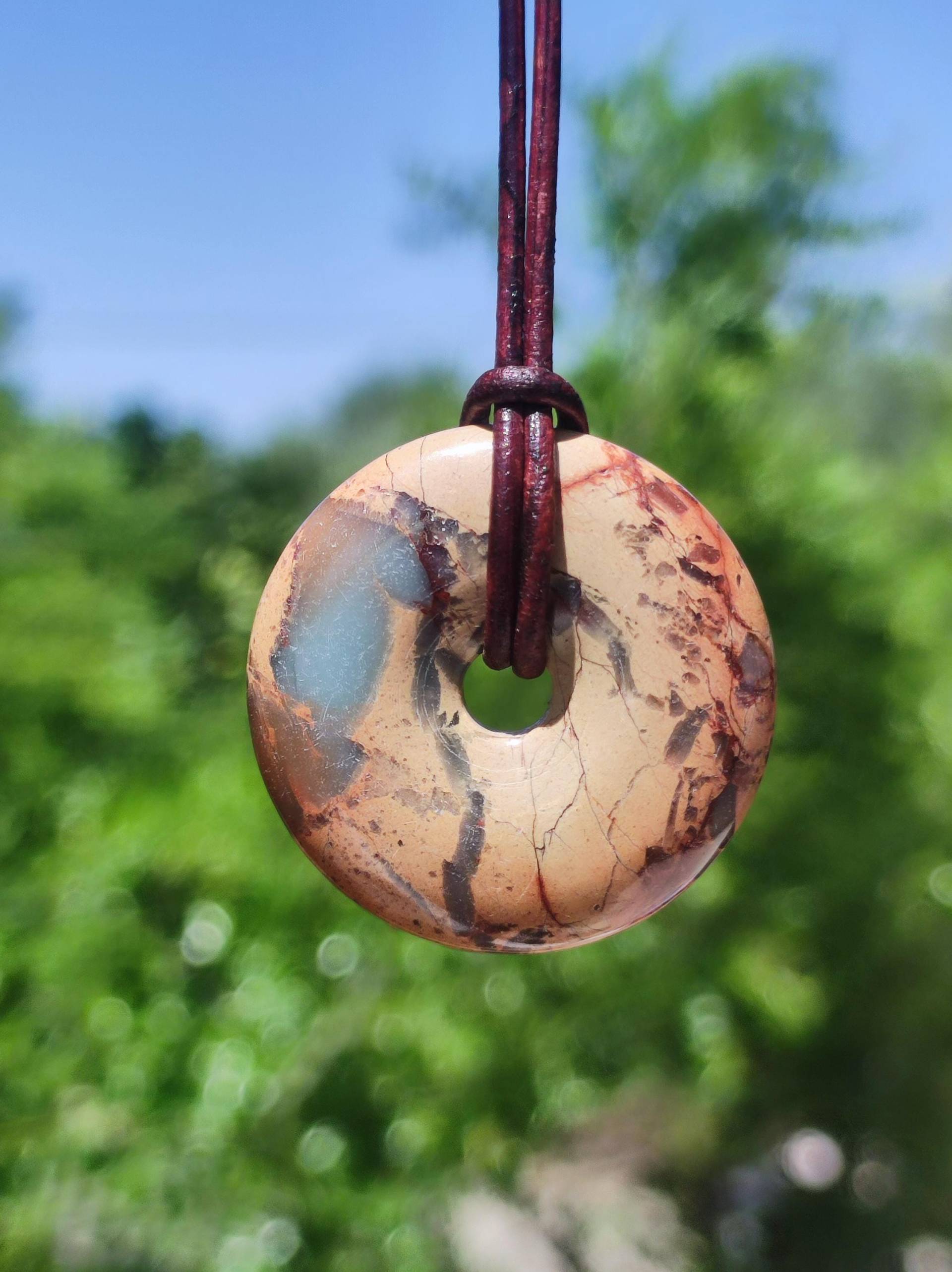 Serpentin ~ 30mm Donut Edelstein Kette ~Hippie ~Goa ~Boho ~Tibet ~Ethno ~Nature ~Donut ~Schutzsymbol ~Heilstein von ArtOfNatureBerlin