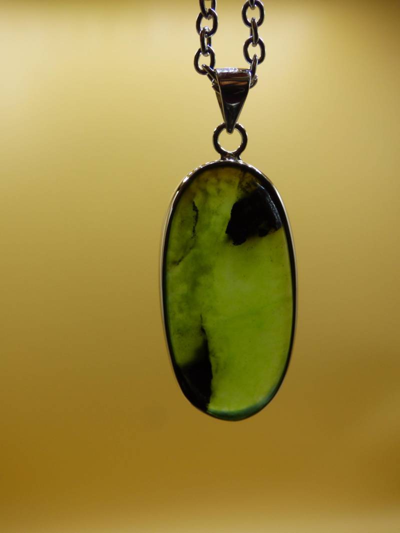 Serpentin A - 925 Silber Edelstein Kette Grün Natur Heilstein Kristall Rarität Anhänger Mann Frau Er Sie Geschenk Selten Edel Transparent Serpentin A - 925 Silber Edelstein Kette Grün Natur Heilstein Kristall Rarität Anhänger Mann Frau Er Sie Geschenk Selten Edel Transparent von ArtOfNatureBerlin