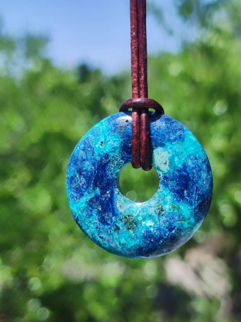 Shattuckit - Chrysocoll Donut 30mm Edelstein Kette Heilstein Schutzsymbol Mann Frau Glück Hippie Goa Boho Tibet Ethno Natur Rarität Geschenk von ArtOfNatureBerlin