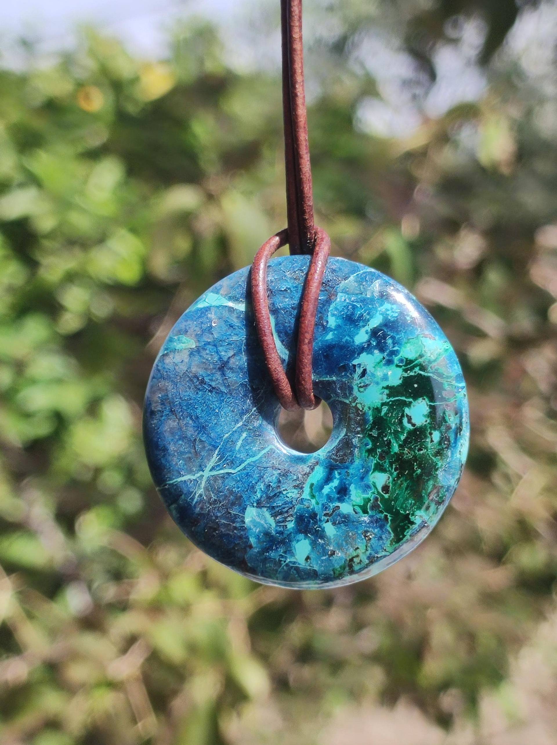 Shattuckit - Chrysocoll Donut Edelstein Kette Heilstein Schutzsymbol Mann Frau Glück Hippie Goa Boho Ethno Natur Rarität Geschenk Er Sie von ArtOfNatureBerlin