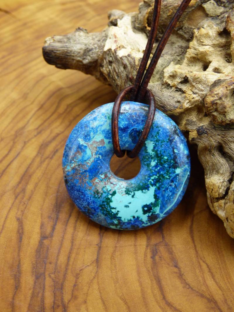 Shattuckit - Chrysocoll Donut Edelstein Kette Heilstein Schutzsymbol Mann Frau Glück Hippie Goa Boho Tibet Ethno Natur Rarität Geschenk von ArtOfNatureBerlin