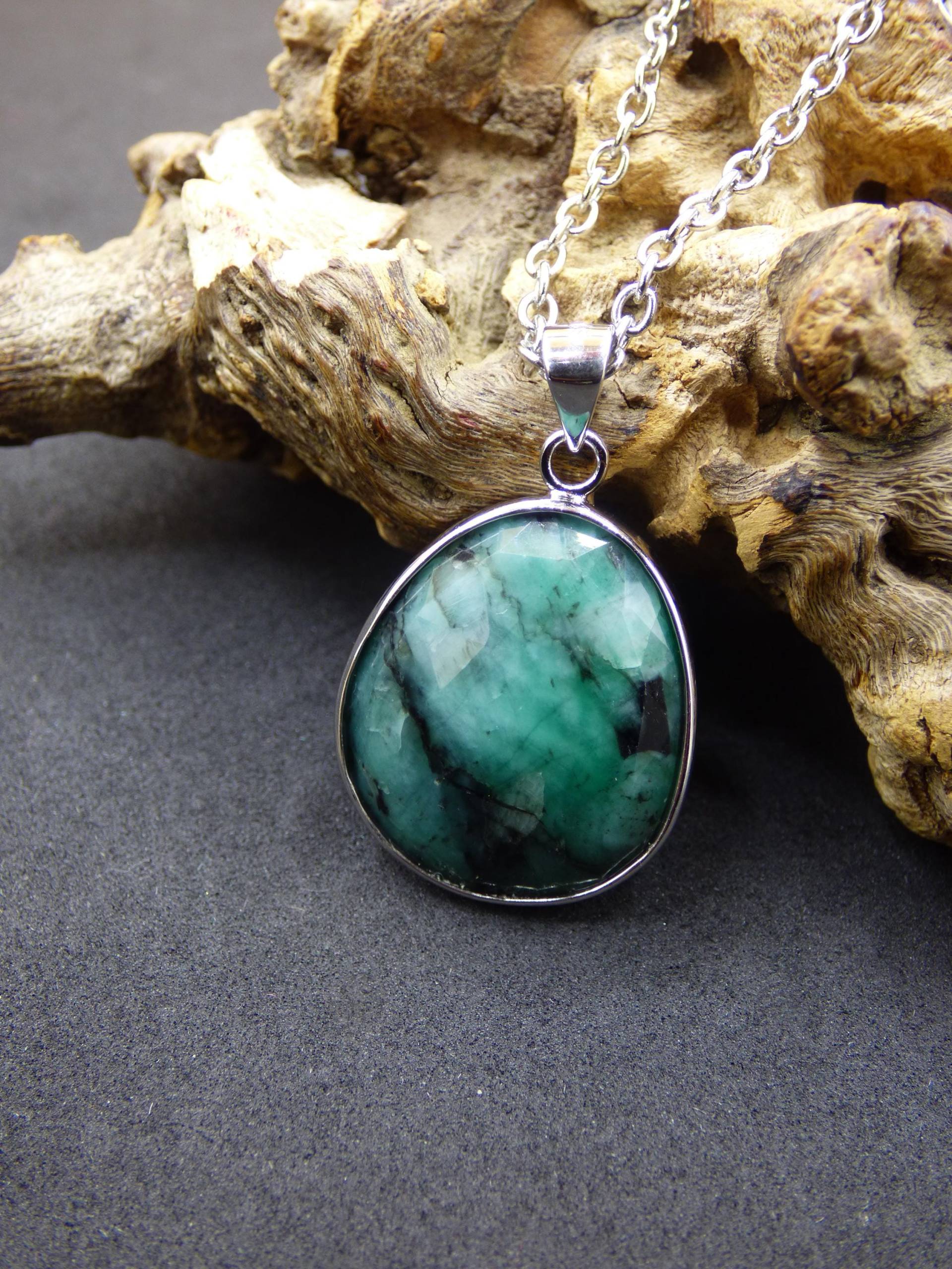 Smaragd/Emerald Aaa Edelstein Kette 925 Sterling Silber - Edler Frauen Schmuck Filigran Hochzeitstag Geburtstag Geschenk Heilstein Rarität von ArtOfNatureBerlin