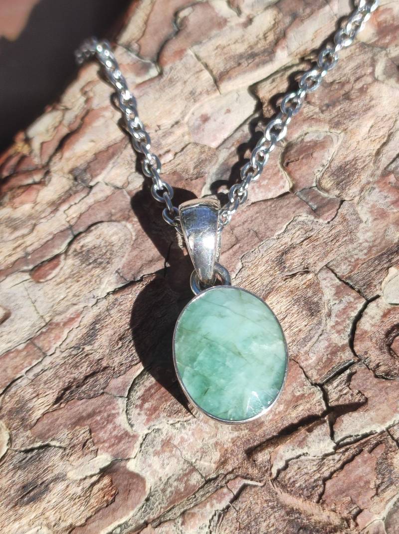 Smaragd/Emerald Aaa Edelstein Kette 925 Sterling Silber - Edler Frauen Schmuck Filigran Hochzeitstag Geburtstag Geschenk Heilstein Rarität von ArtOfNatureBerlin