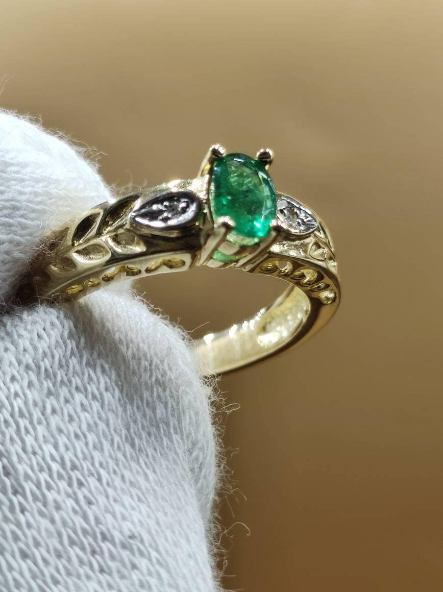 Smaragd + Diamanten | Brillantenschliff 333 Gold Ring Größe 18 | 56 - Edelstein Heilstein Energie Kraft Vintage Frauen Schmuck Geschenk Edel von ArtOfNatureBerlin