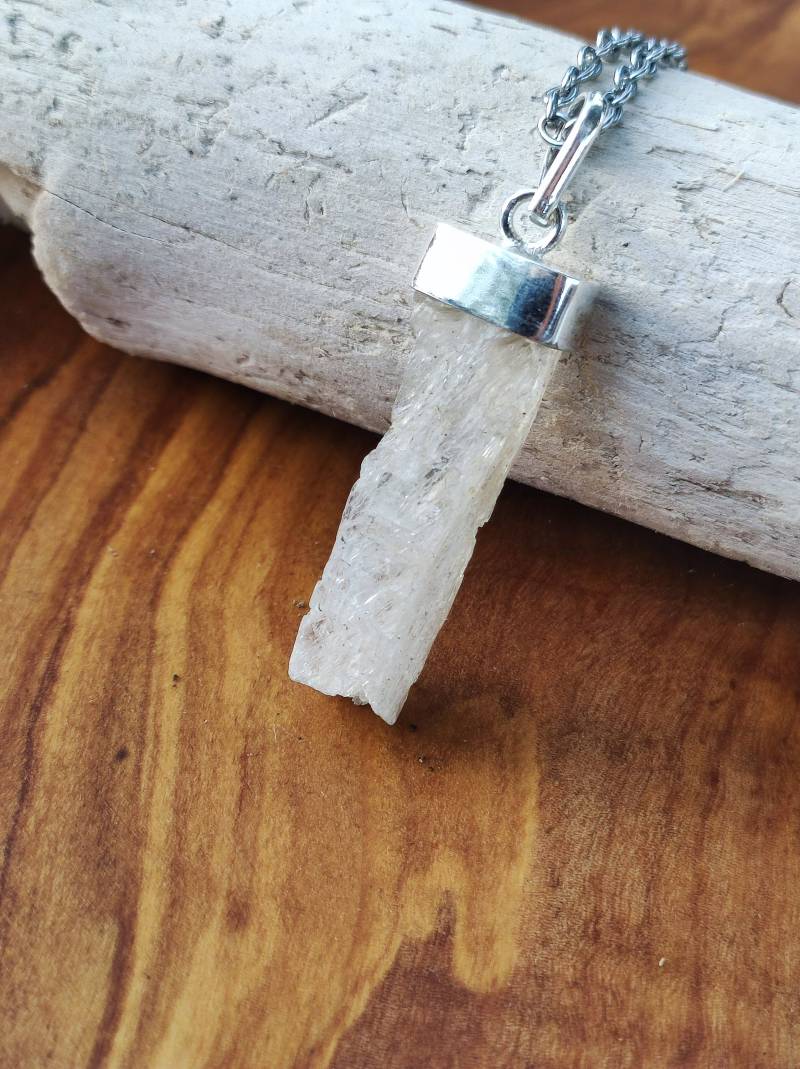 Spodumen/Grüner Hiddenit Aaa Rarität 925 Sterling Silber ~ Edelstein Kette Hippie Goa Boho Ethno Nature Heilstein Anhänger Geschenk Mann von ArtOfNatureBerlin
