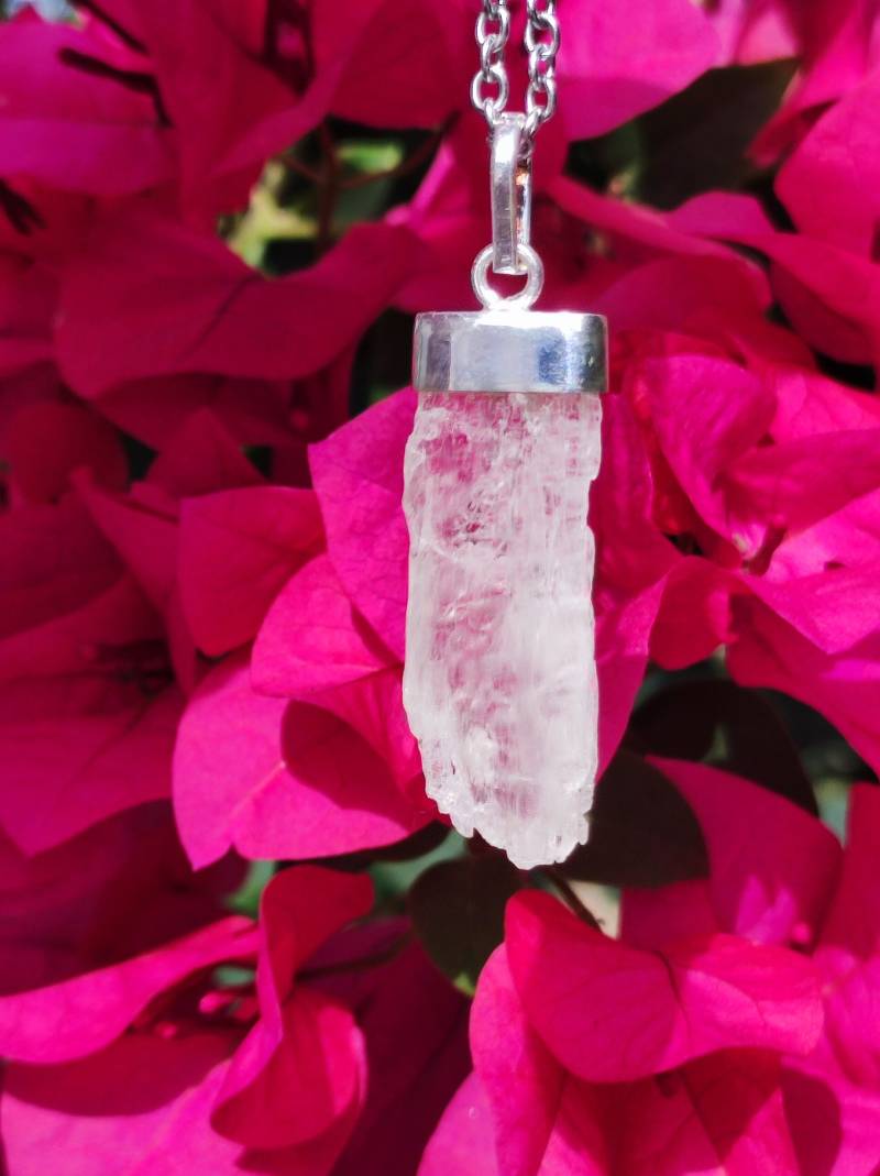 Spodumen/Grüner Hiddenit Aaa Rarität 925 Sterling Silber ~ Edelstein Kette Hippie Goa Boho Ethno Nature Heilstein Anhänger Geschenk Mann von ArtOfNatureBerlin