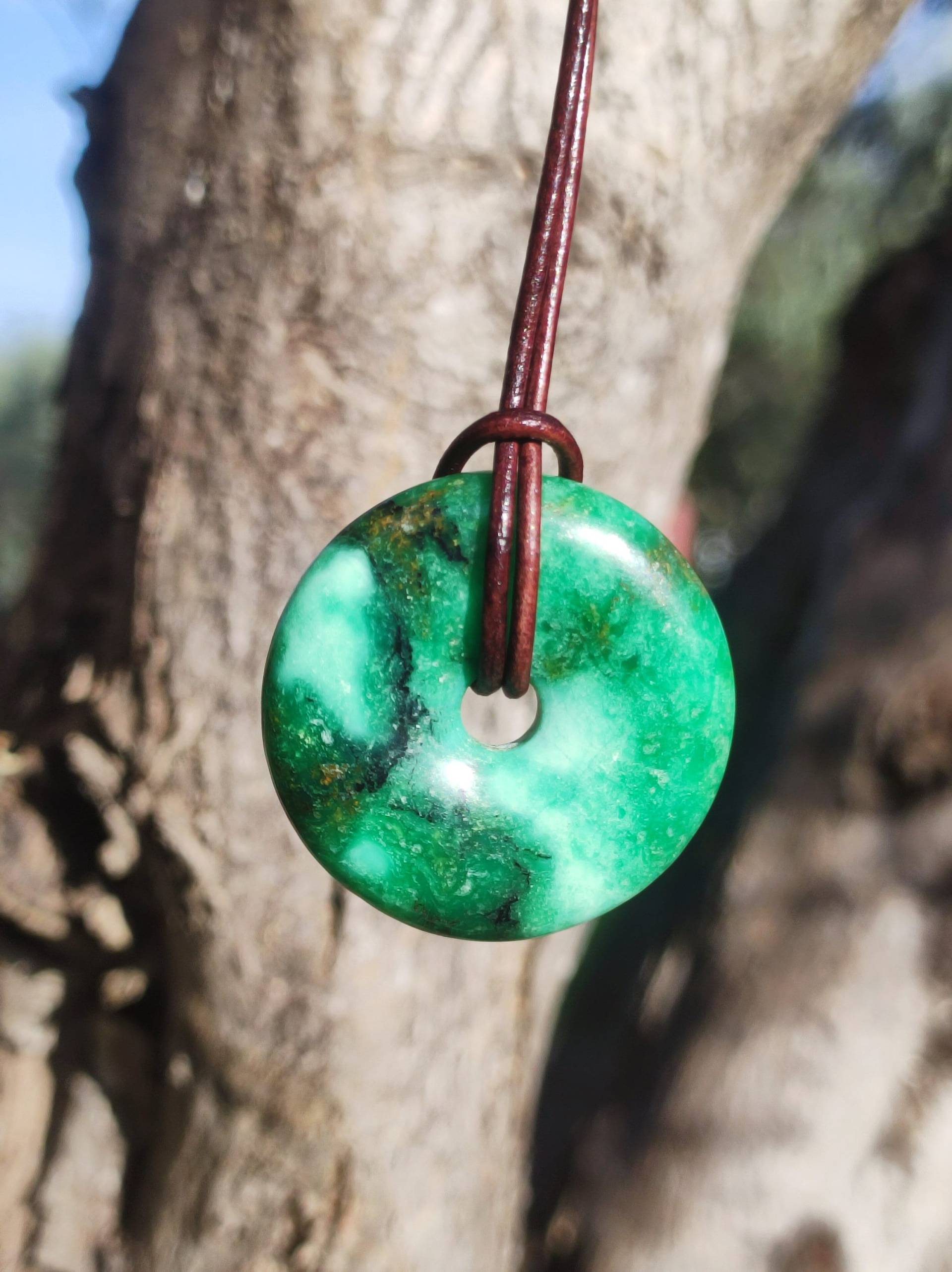 Variscit 30mm Edelstein Kette Donut Pi Scheibe Rund Heilstein Grün Natur Rarität Geschenk Mann Frau Er Sie Freund Bruder Glück Anhänger von ArtOfNatureBerlin