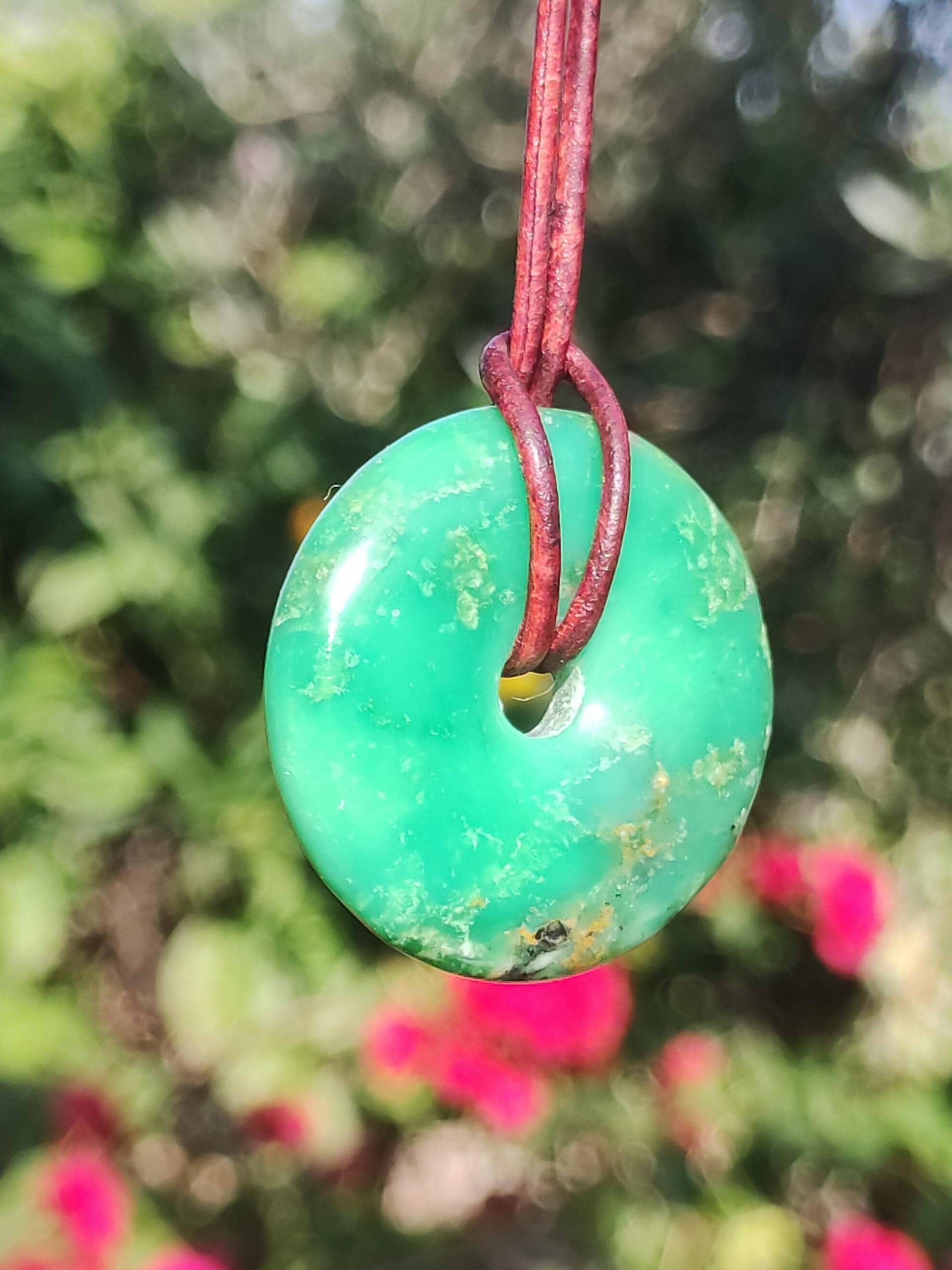Variscit 30mm Edelstein Kette Donut Pi Scheibe Rund Heilstein Grün Natur Rarität Geschenk Mann Frau Er Sie Freund Bruder Glück Anhänger von ArtOfNatureBerlin