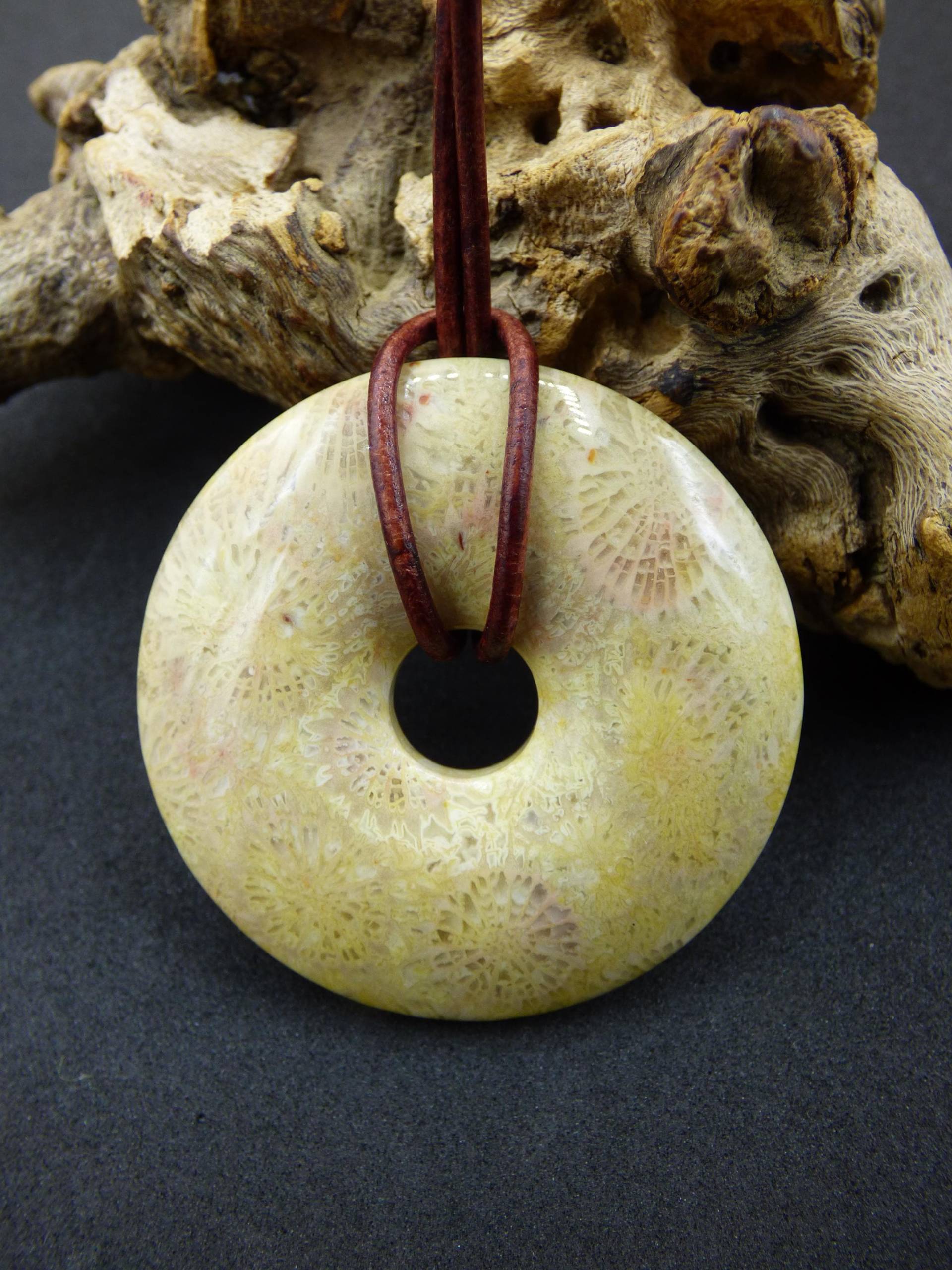 Versteinerte Koralle 40mm Edelstein Kette Heilstein Natur Braun Beige Energie Echt Rarität Schmuck Frau Mann Er Sie Bruder Geschenk Freundin von ArtOfNatureBerlin