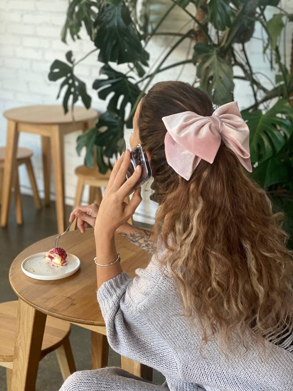 Samtschleife-Luxury Velvet Bows-Oversize Samtschleife-Lange Bögen-Samthaargummi Oder -Haarspange Samtschleife-Luxury Velvet Bows-Oversize Samtschleife-Lange Bögen-Samthaargummi Oder -Haarspange von ArtSanaGallery