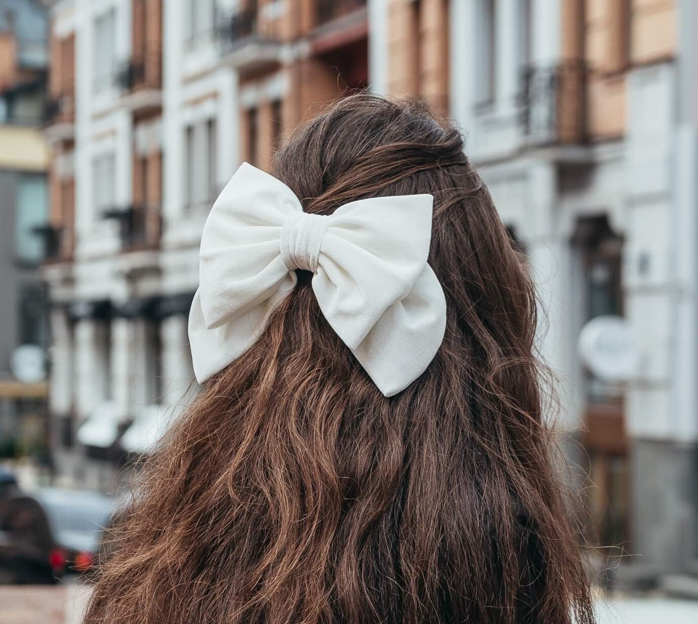 Samtweißschleife-Luxury Velvet Bows-Oversize Samtschleife-Lange Bögen-Samthaargummi Oder Haarspange-Weiß Große Schleife-Ukraine Schleife Samtweißschleife-Luxury Velvet Bows-Oversize Samtschleife-Lange Bögen-Samthaargummi Oder Haarspange-Weiß Große Schleife-Ukraine Schleife von ArtSanaGallery