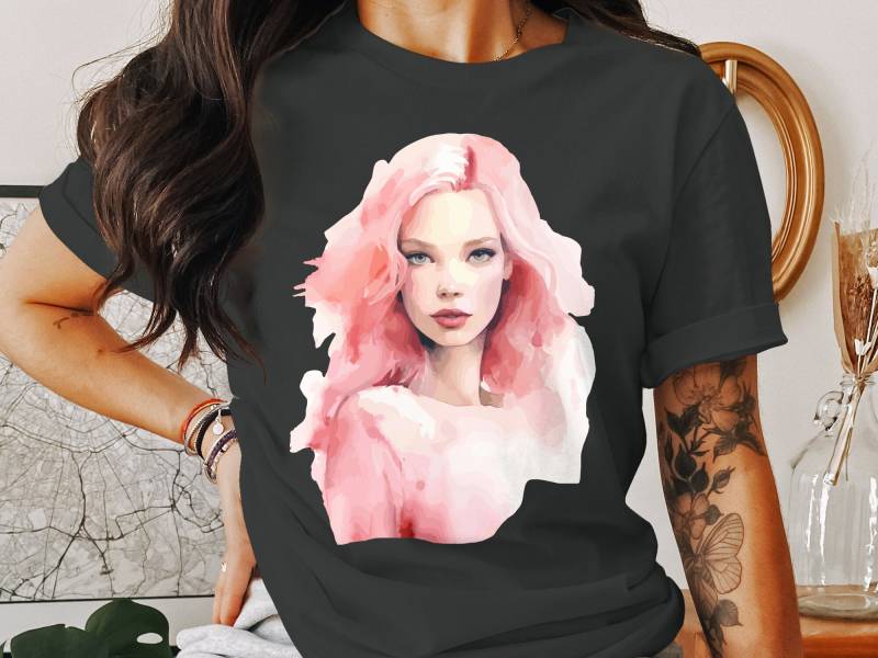 Pastell Aquarell Shirt, Rosa Frau Süßes Grafik Geschenk Für Sie von ArtSpriteDE