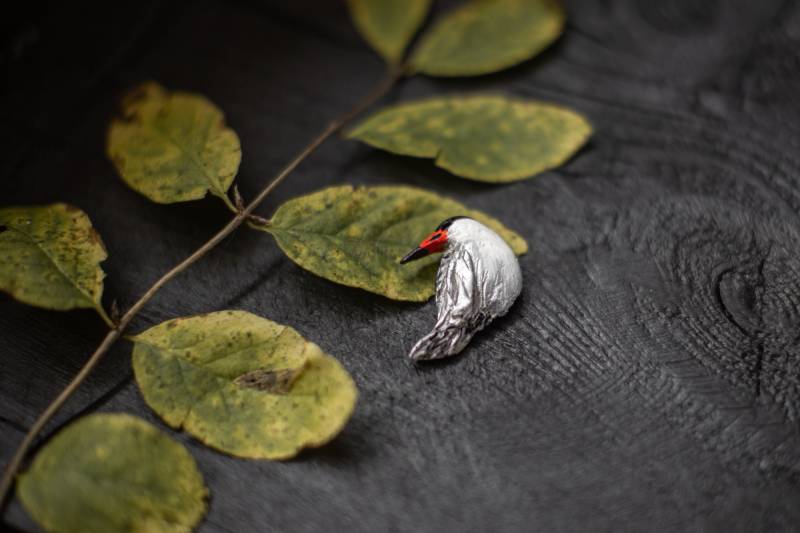 Handgemachte Seeschwalben Brosche Stilvolle Anstecknadel Aus Polymer Clay von ArtTerraceTreasures