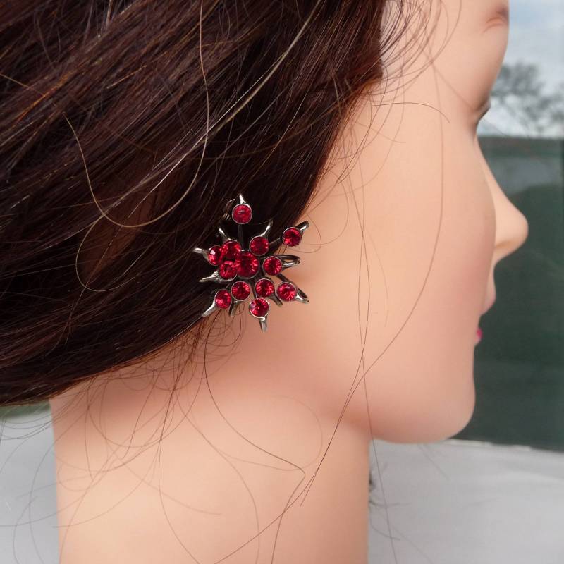 Rubin Rot Funkeln Vintage Ohrringe, Granat Blume Clip Auf Fancy Stein Cluster Ohrringe Hochzeit von ArtTetisCollections