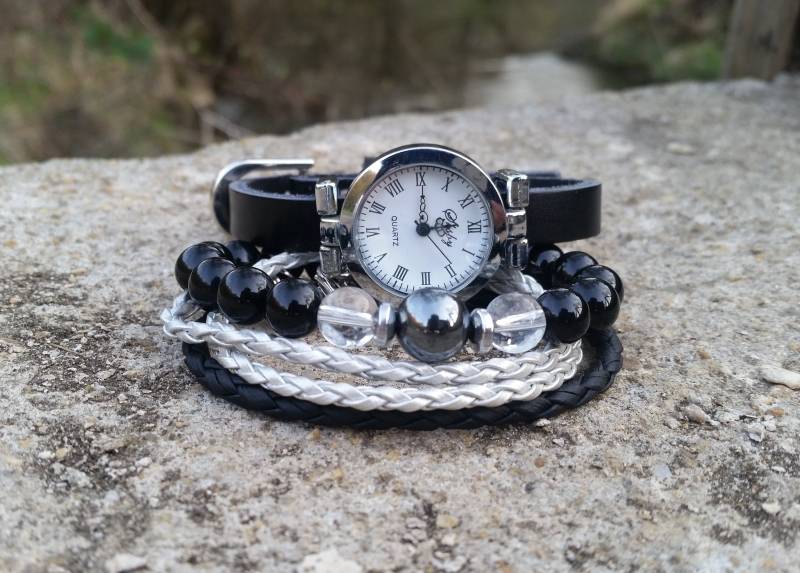 Schwarze Uhren Für Frauen Leder Uhr Schwarze Armbanduhr Boho Armband Frau Hipster Geschenk Mama Schmuck Schwarze Uhren Für Frauen Leder Uhr Schwarze Armbanduhr Boho Armband Frau Hipster Geschenk Mama Schmuck von ArtWatchDesign
