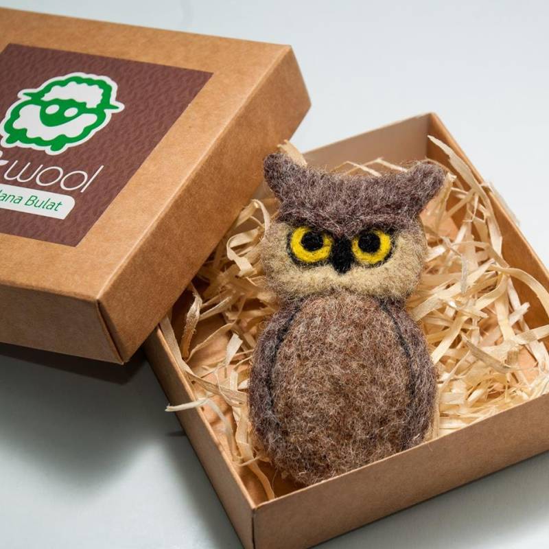 Gefilzte Eule Brosche - Handgemachte Wolle Anstecknadel Eco Winter Schmuck Wald Accessoire von ArtWoolBulat