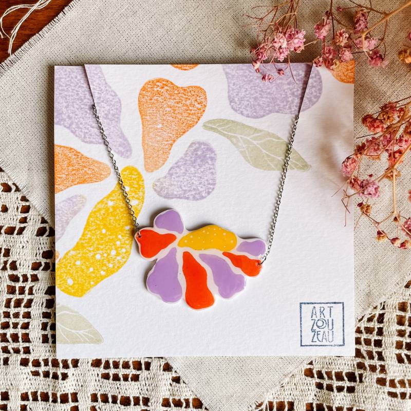 statement Halskette Mit Blumen Design, Bunter Schmuck Zum Muttertag von ArtZouzeau