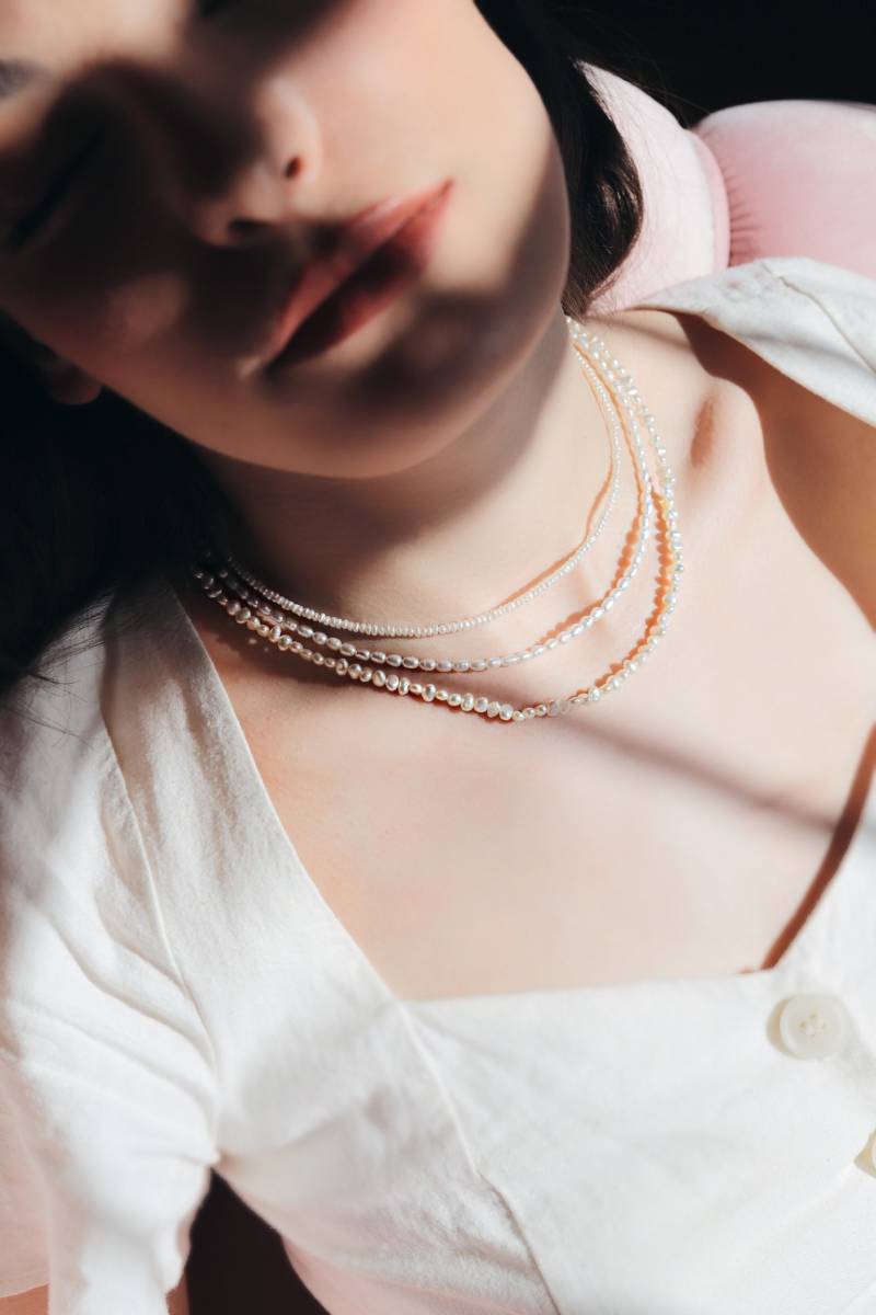 Handgemachte Weiße Gerste Süßwasser Perlenkette, Elegante Vergoldete Muttertagsschmuck, Weihnachtsgeschenk von ArtandCraftsJewelry