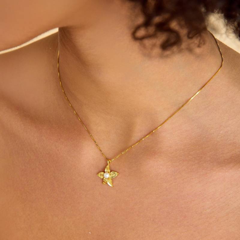 Zierliche Silber Blumen Anhänger Halskette 18K Gold Filled Perlenschmuck von ArtandCraftsJewelry