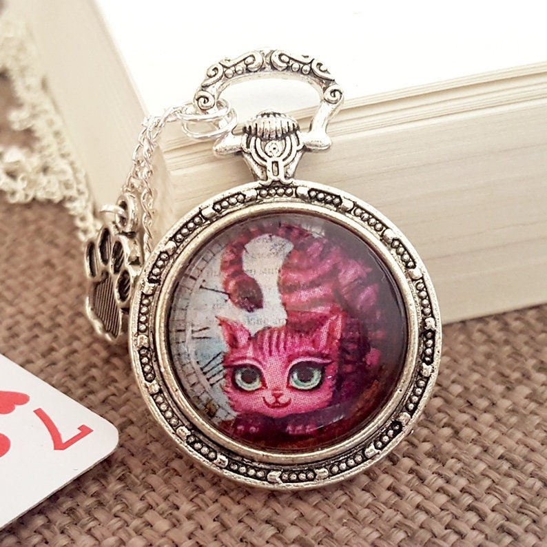Grinsekatze Halskette Anhänger Mit Katzenpfote - Alice Im Wunderland Vintage Schmuck von Artbelizabeth