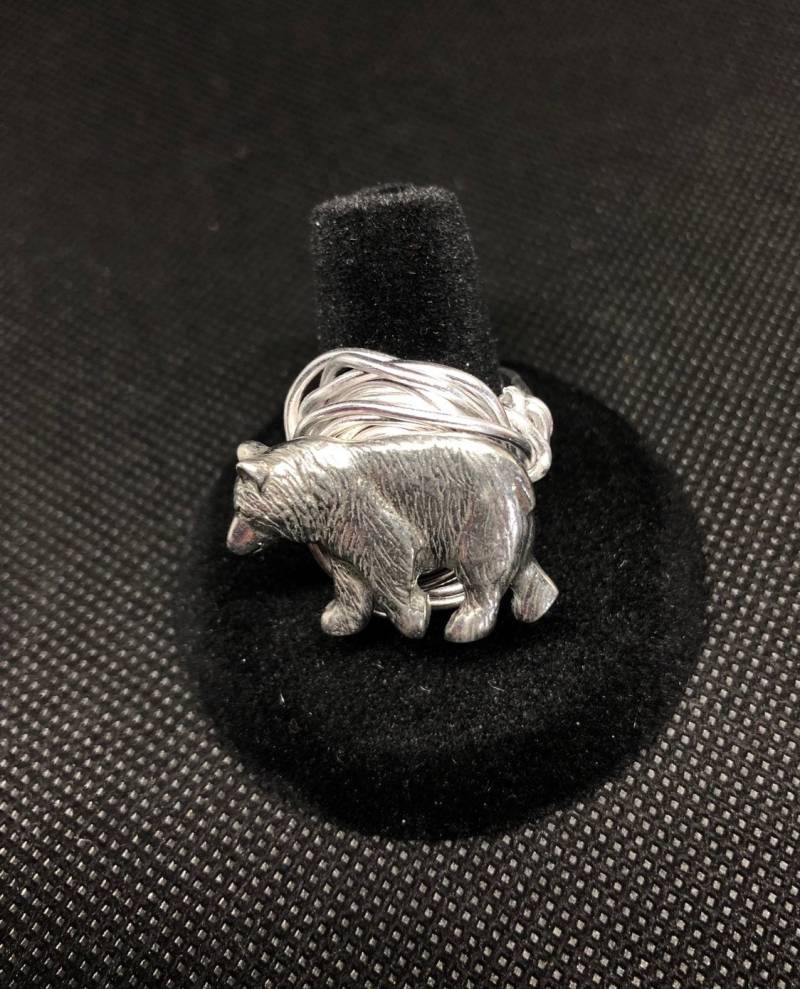 Zinn Bär Ring Auf Gedrehtem Draht Nicht Anlaufendes Aluminium Zinn Bär Ring Auf Gedrehtem Draht Nicht Anlaufendes Aluminium von ArtbyLawrie