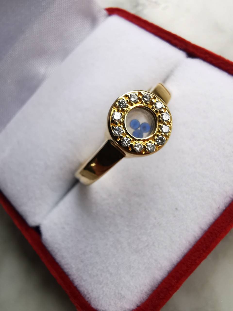 Diamant Und Floating Saphire in Schwerem 6.5G 18Ct Gold Diamant Und Floating Saphire in Schwerem 6.5G 18Ct Gold von ArtdrunkStore