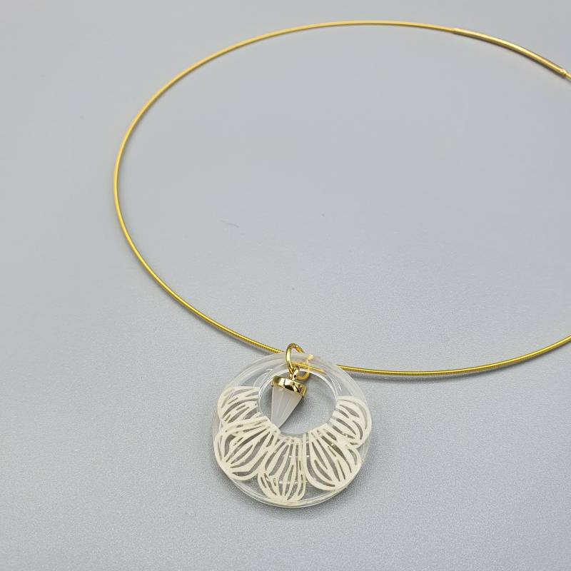 Kette Aus Gießharz Mit Collier Vergoldet von ArteLeone