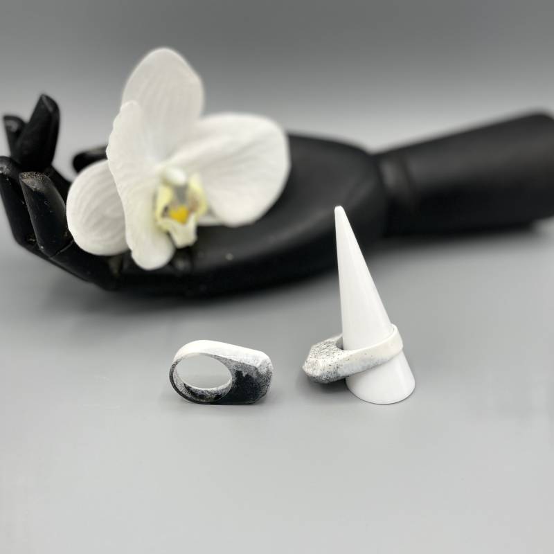 Ring Aus Gießharz in Marmoroptik von ArteLeone