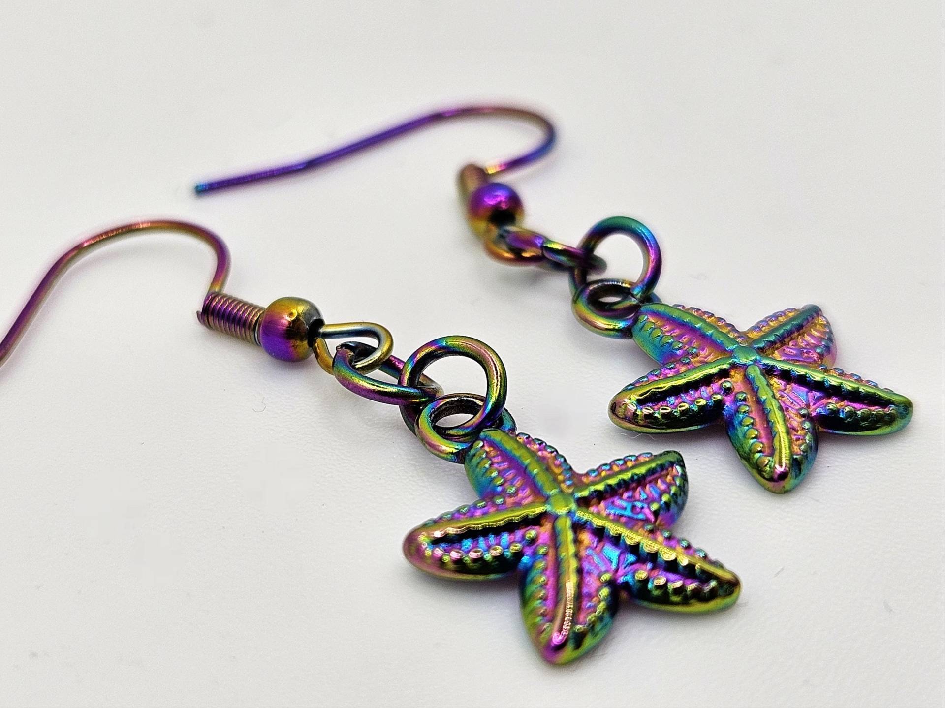 Regenbogen Edelstahl Ohrringe Mit Seestern Bunter Edelstahlschmuck Statement Ohrschmuck Damen Regenbogen Edelstahl Ohrringe Mit Seestern Bunter Edelstahlschmuck Statement Ohrschmuck Damen von ArtePhenia