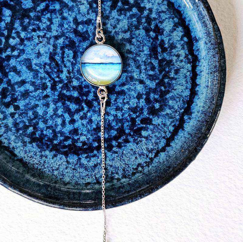 Ocean Dream-Aquarell-Armband Mit Kleinem Gemälde Eines Türkisblauen Meeres Nach Einem Original Aquarell Aus 925 Sterlingsilber Rhodiniert Ocean Dream-Aquarell-Armband Mit Kleinem Gemälde Eines Türkisblauen Meeres Nach Einem Original Aquarell Aus 925 Sterlingsilber Rhodiniert von Artelumi