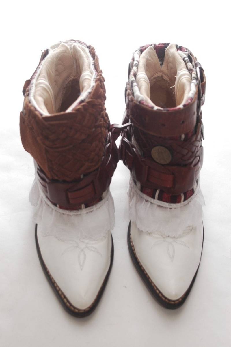 Western Boho Gürtel Hippie Ethno Leder Booties Fußkettchen Cowgirl Cowboy Stiefel von ArtemisHoods