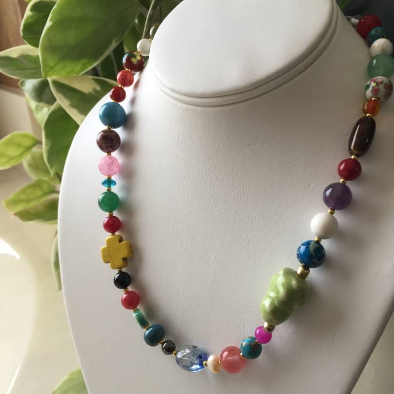 Handgefertigte Boho Kette Verstellbare Länge Ton Perlen Lampwork Halbedelsteine Wunderschön Und Elegant von ArtfulFrippery