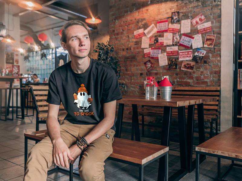 Zu Süß, Zum Gruseln - Bio Oversize Shirt von ArtfulHeavenBoutique