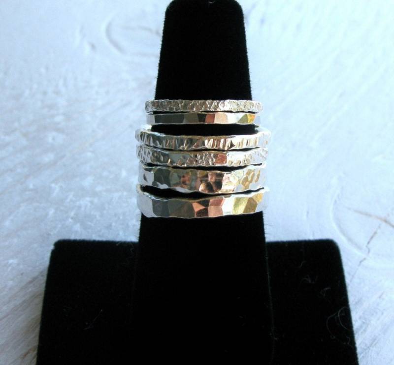 stapelbare Feinsilberringe, Set Von Fünf Ringen stapelbare Feinsilberringe, Set Von Fünf Ringen von ArtfulHummingbird