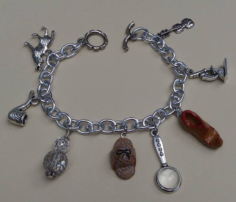 Sherlock Holmes Charm Armband von ArtfulPippinLLC