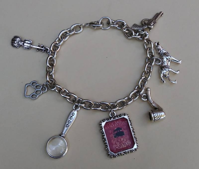 Sherlock Holmes Hund Der Baskervilles Bettelarmband von ArtfulPippinLLC