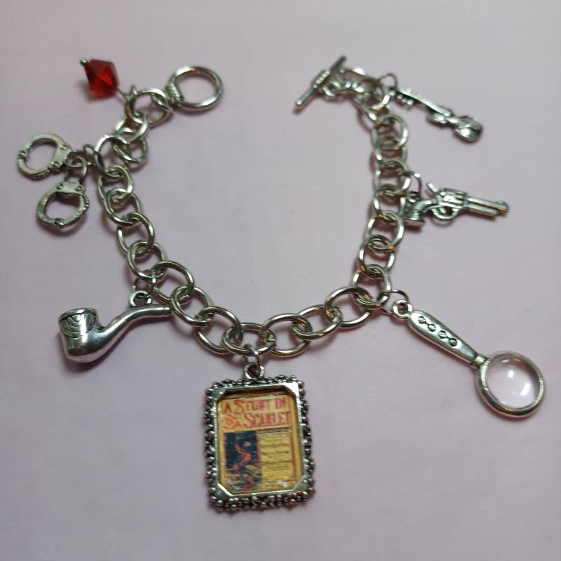 Sherlock Holmes Studie in Scharlachrot BettelarmbandBeeton's Christmas Year von ArtfulPippinLLC