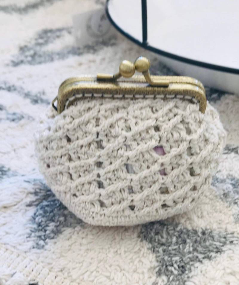 Handgefertigte Gehäkelte Geldbörsen Mit Stofffutter Handgefertigte Gehäkelte Geldbörsen Mit Stofffutter von Arthandmadecrochet