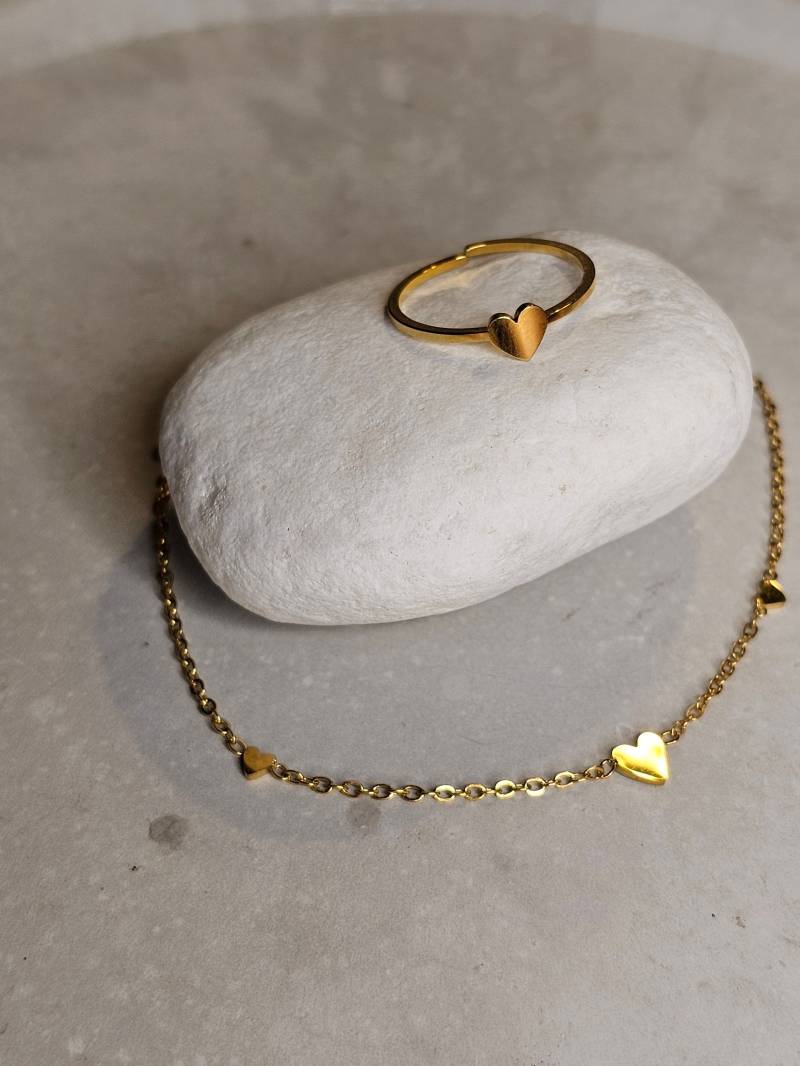 Herz Armband Aus Hochwertigem Edelstahl- Süße Herzkette Fürs Handgelenk - Perfekt Als Geschenk von ArtiLizzi