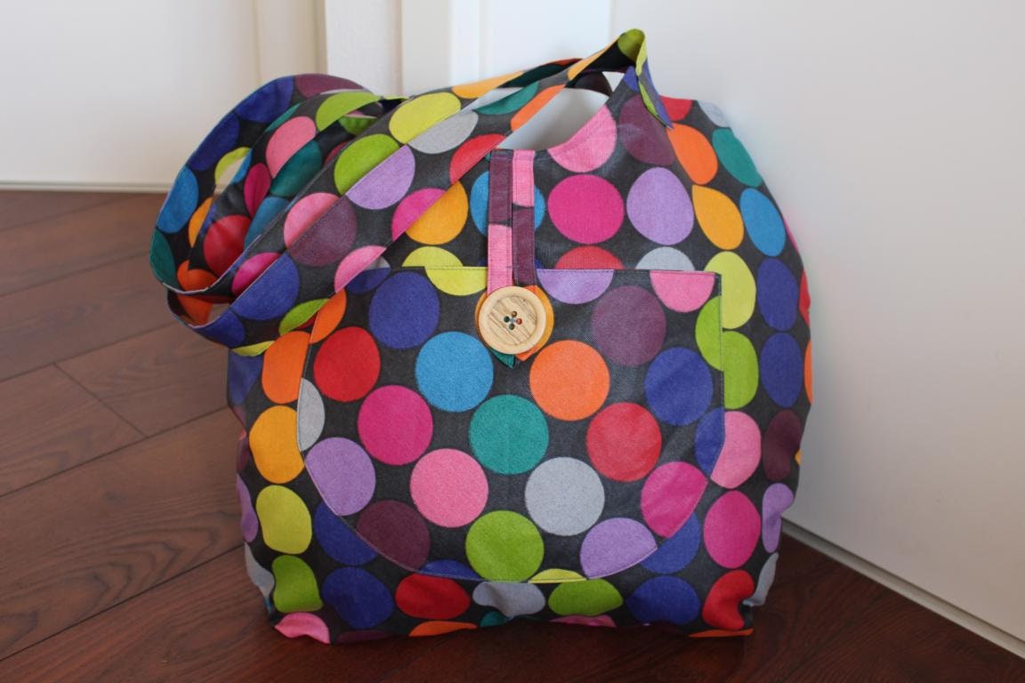 Große Damentasche Colorella, Tasche Groß, Abwaschbar, Bunt, Mit Verschluss, Punkten, Henkel Große Damentasche Colorella, Tasche Groß, Abwaschbar, Bunt, Mit Verschluss, Punkten, Henkel von ArtichDesign