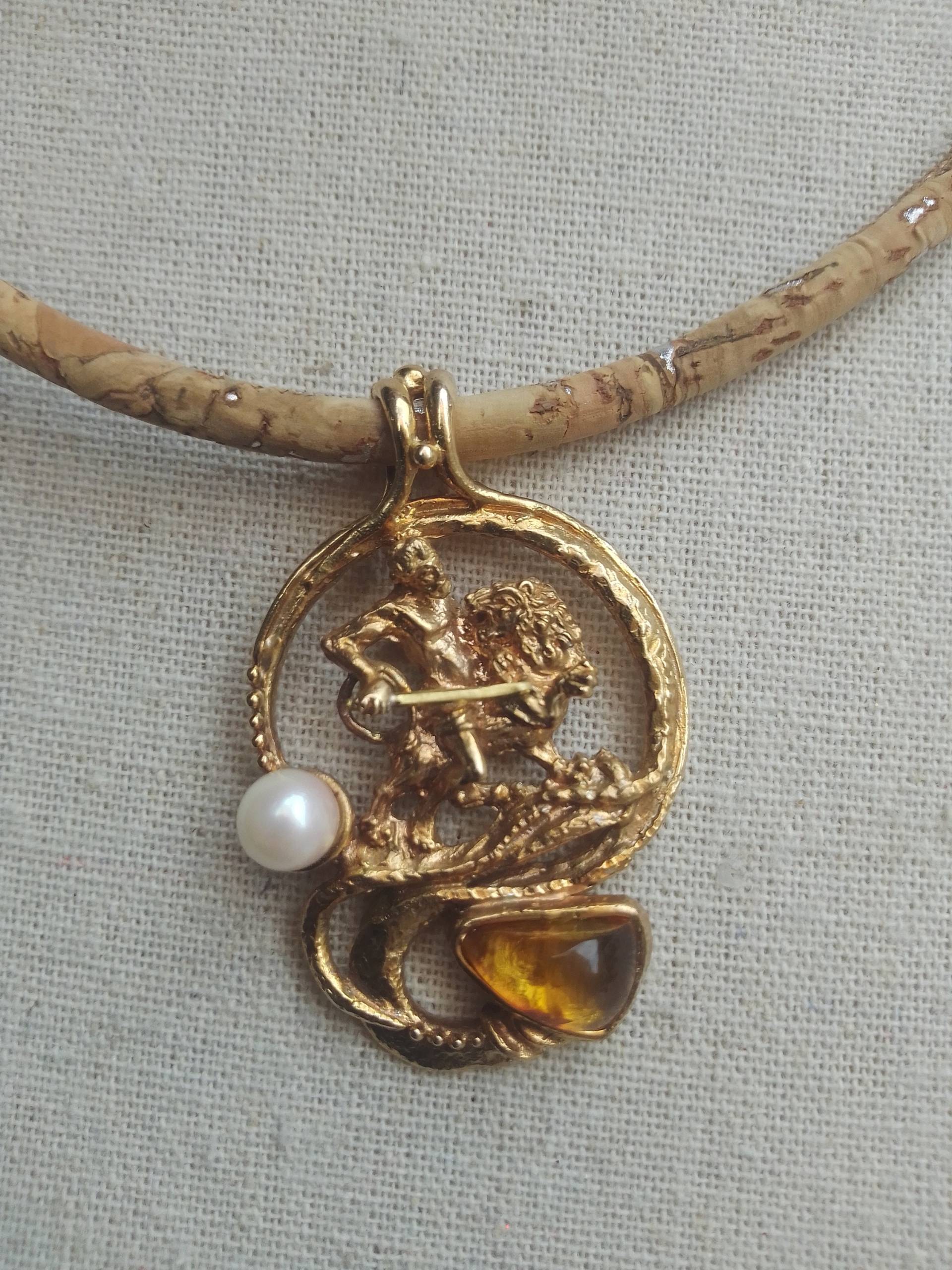 Messing Und Bernstein Anhänger Mit Kork von ArtichokeDesignCf