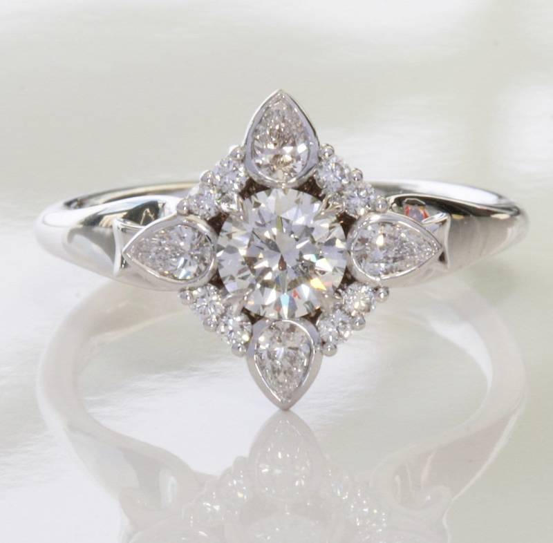 Lotus Vs Diamant Ring Lotus Vs Diamant Ring von ArticlesofGold