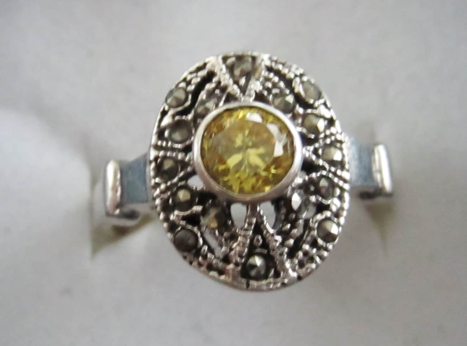 Jahrgang Markasit Oxidiert Silber Und Citrin Ring von ArtiemsVintageFinds