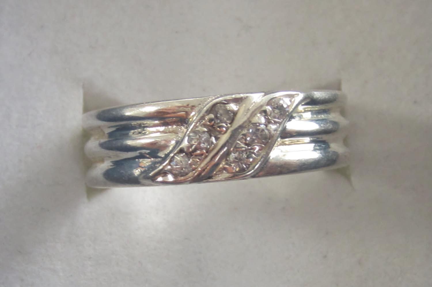 Vintage Stacked Look Silberring Mit Zirkonia von ArtiemsVintageFinds