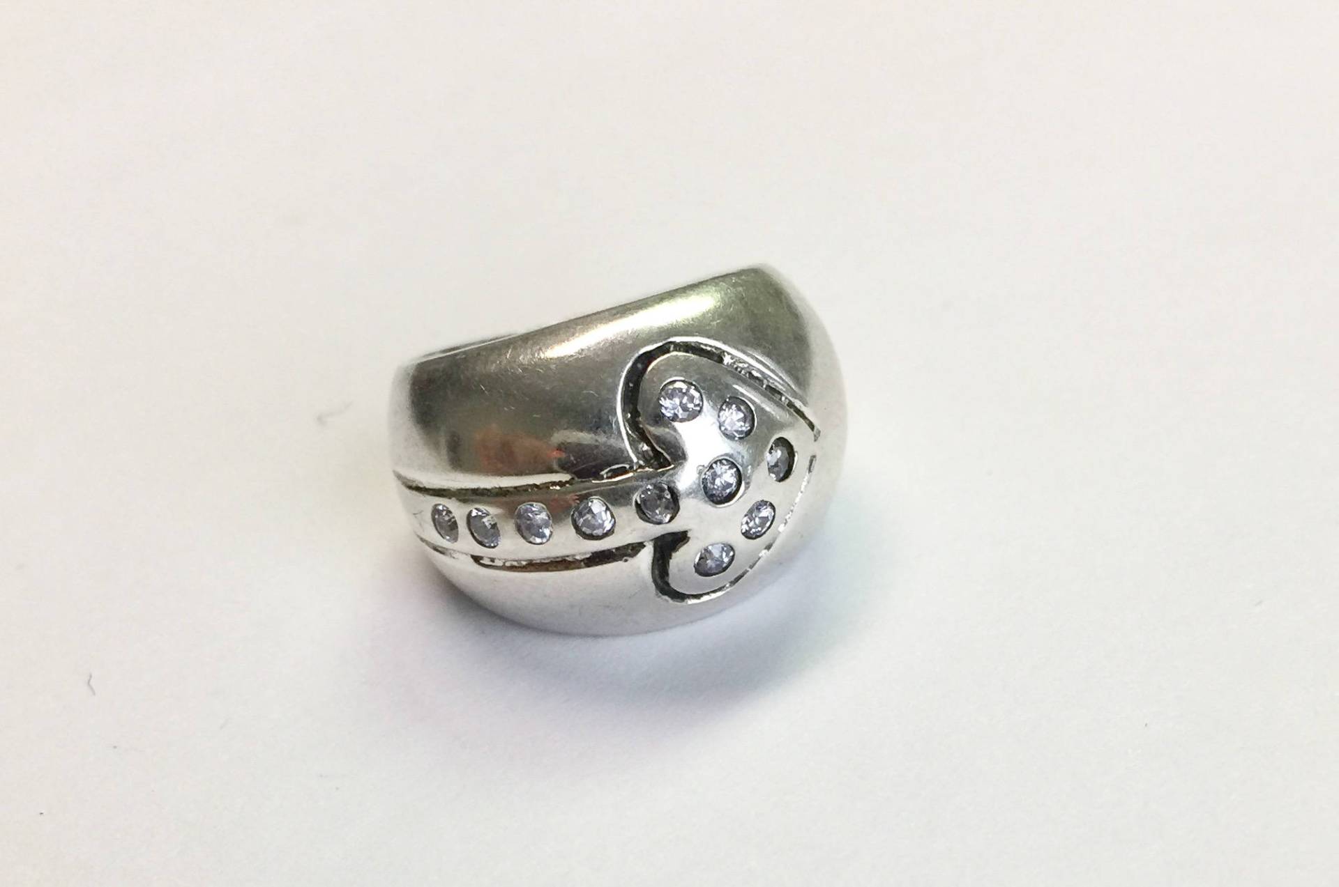 Vintage Sterling Silver Dome Pfeil Ring Mit Weißen Kristallen von ArtiemsVintageFinds