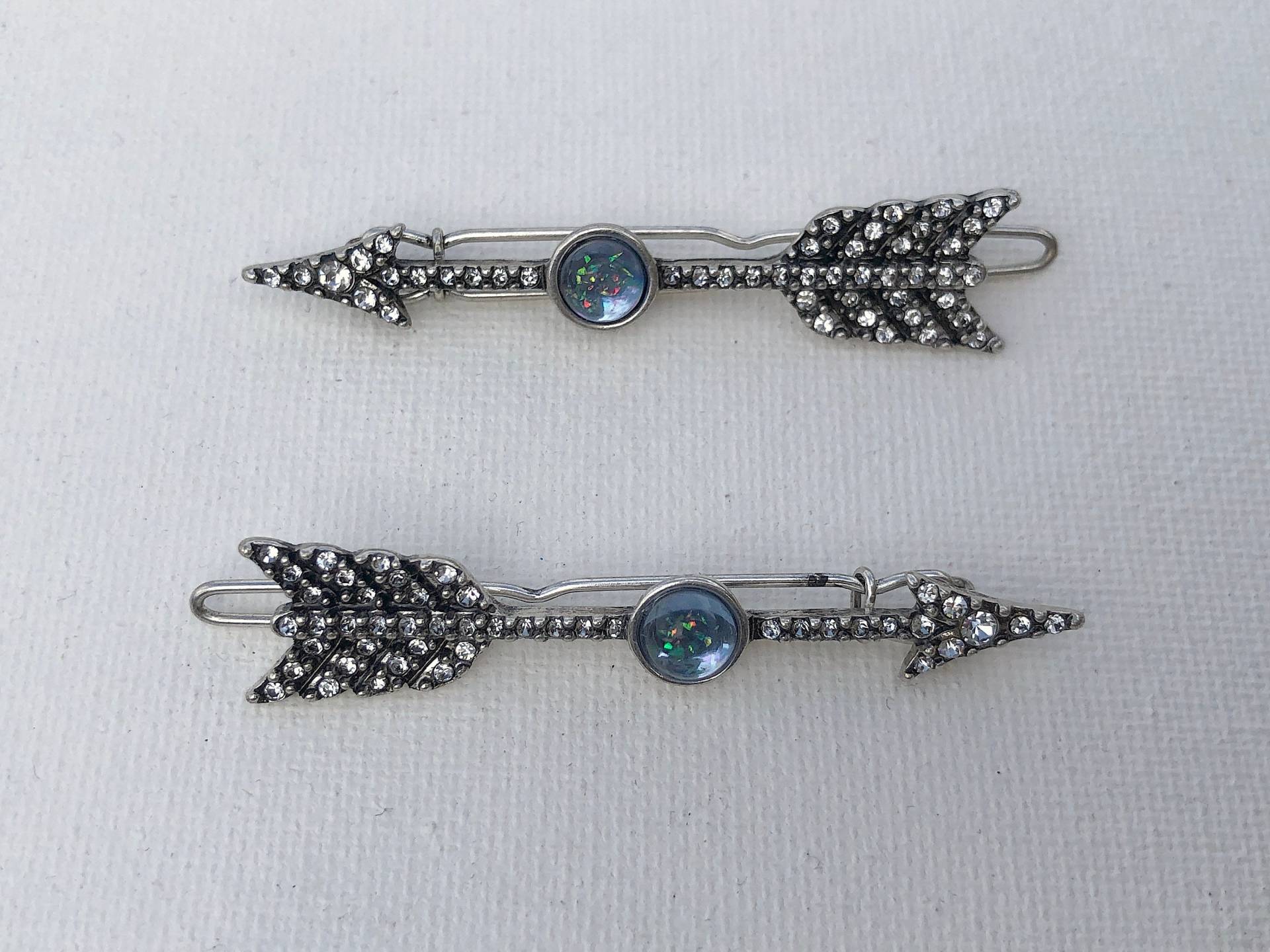 Pfeil Cupid Silber Strass Kristall Trending Haarspange Bobby Pin Paar 2Er Set von Artikmod